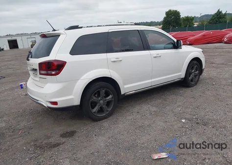 2015 Dodge Journey Crossroad z USA, uszkodzony, nr VIN 3C4PDCGG0FT547112